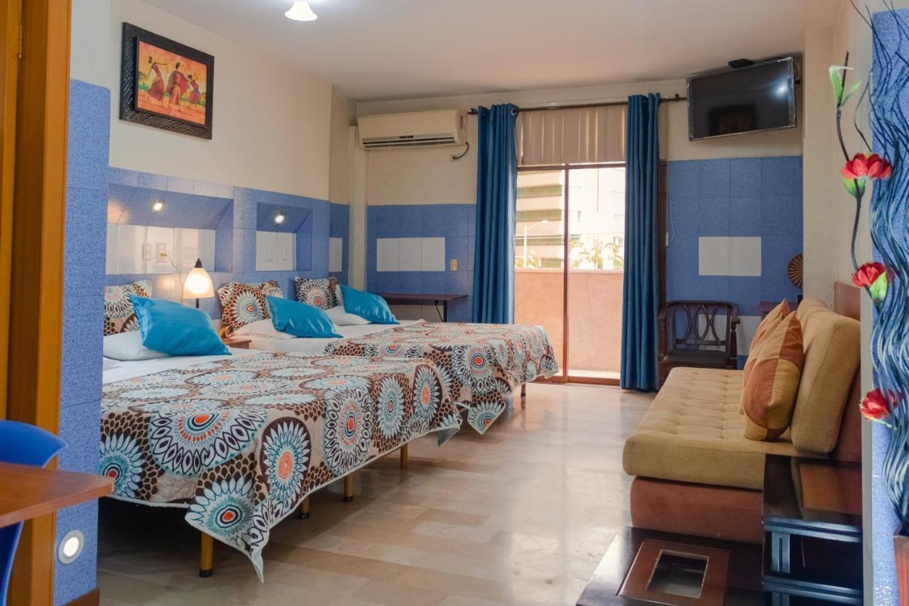 Hotel Livingston Inn Гуаякуил Екстериор снимка