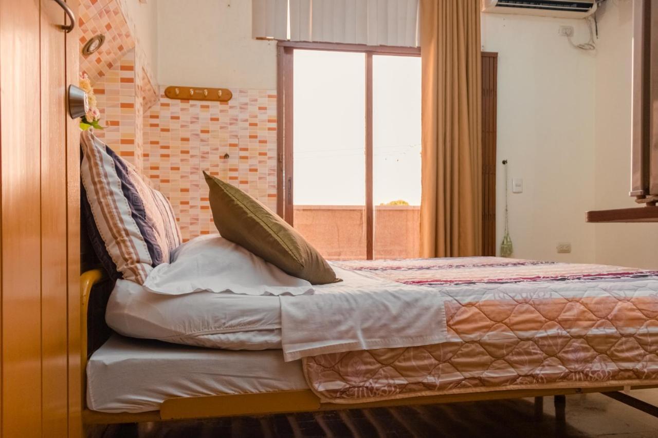 Hotel Livingston Inn Гуаякуил Екстериор снимка
