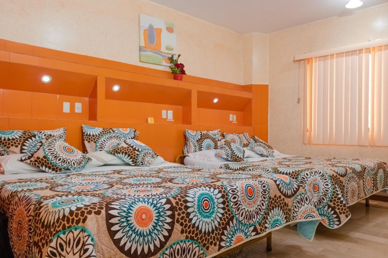 Hotel Livingston Inn Гуаякуил Екстериор снимка