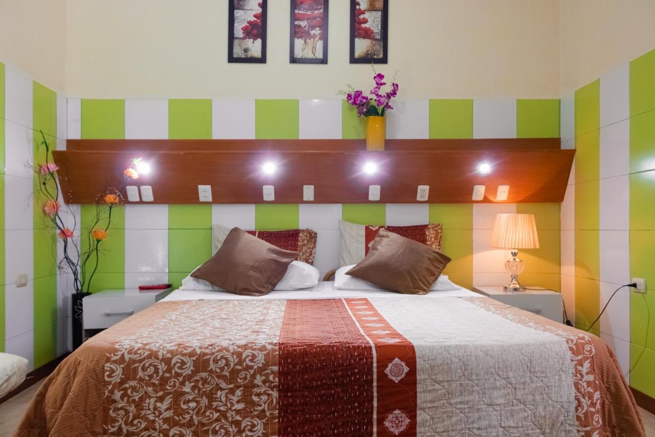 Hotel Livingston Inn Гуаякуил Екстериор снимка