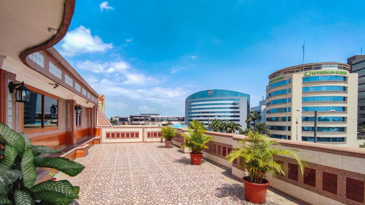 Hotel Livingston Inn Гуаякуил Екстериор снимка